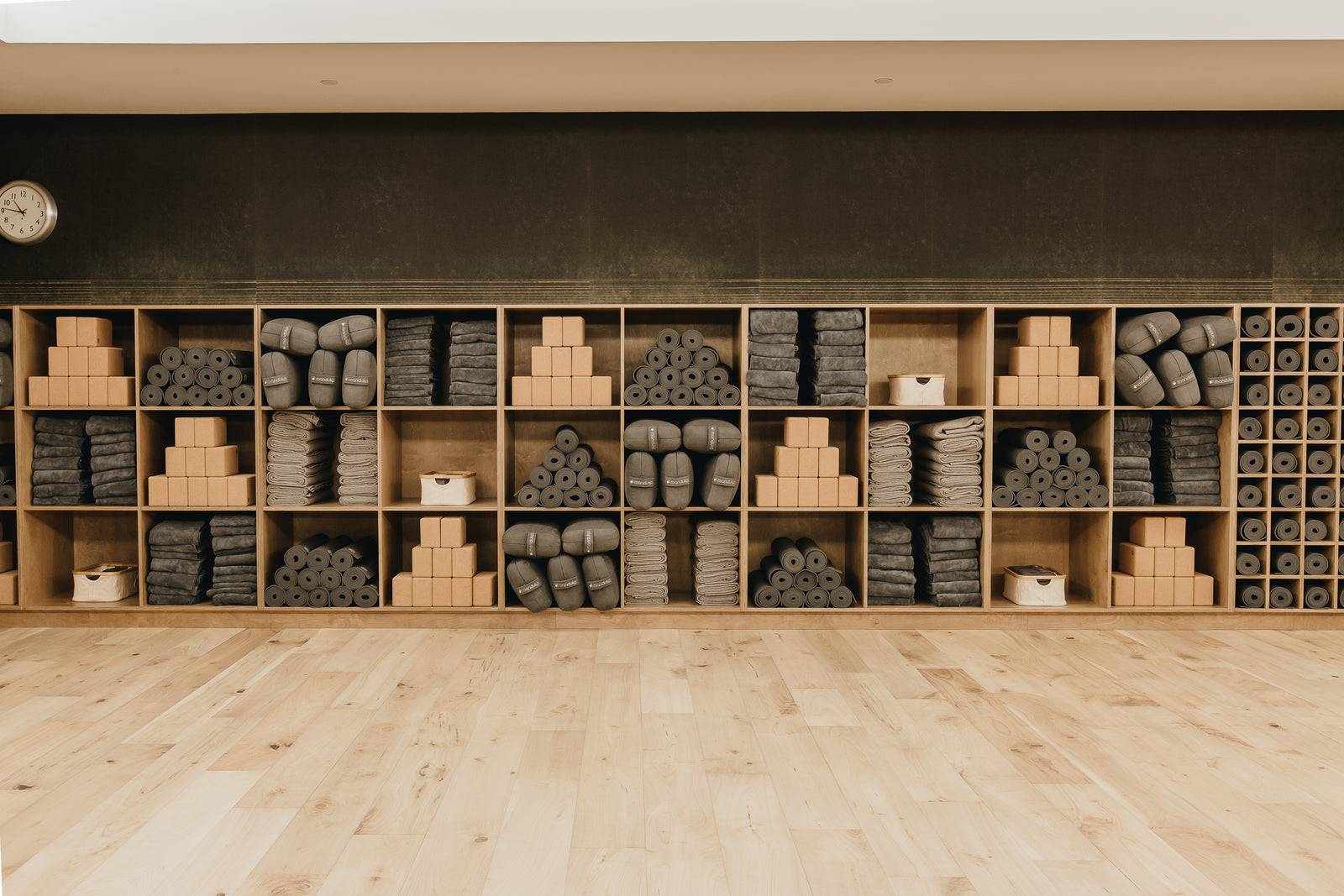 Bone White [Catalogue Finish] | Natural Grade | Black Walnut | Equinox Vancouver